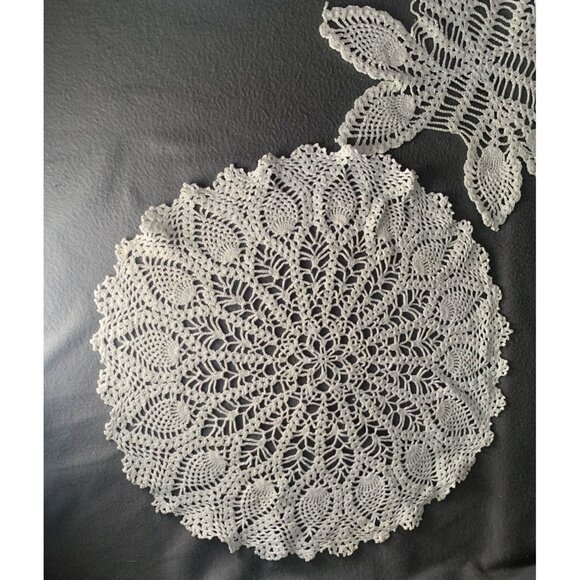 Vintage Handcrafted Lace Doilies Set Of 2 Decorative Table Accents - Picture 6 of 13